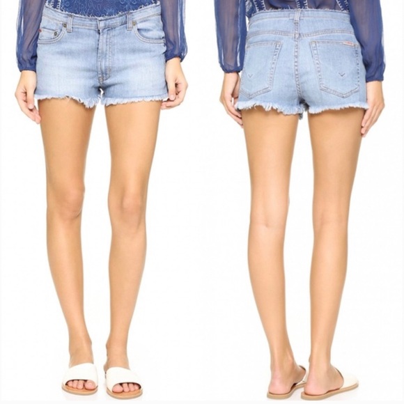 Hudson Tori Slouch Light Wash Denim Cut Off Denim Jean Shorts in Kens Size 26 - Picture 2 of 16